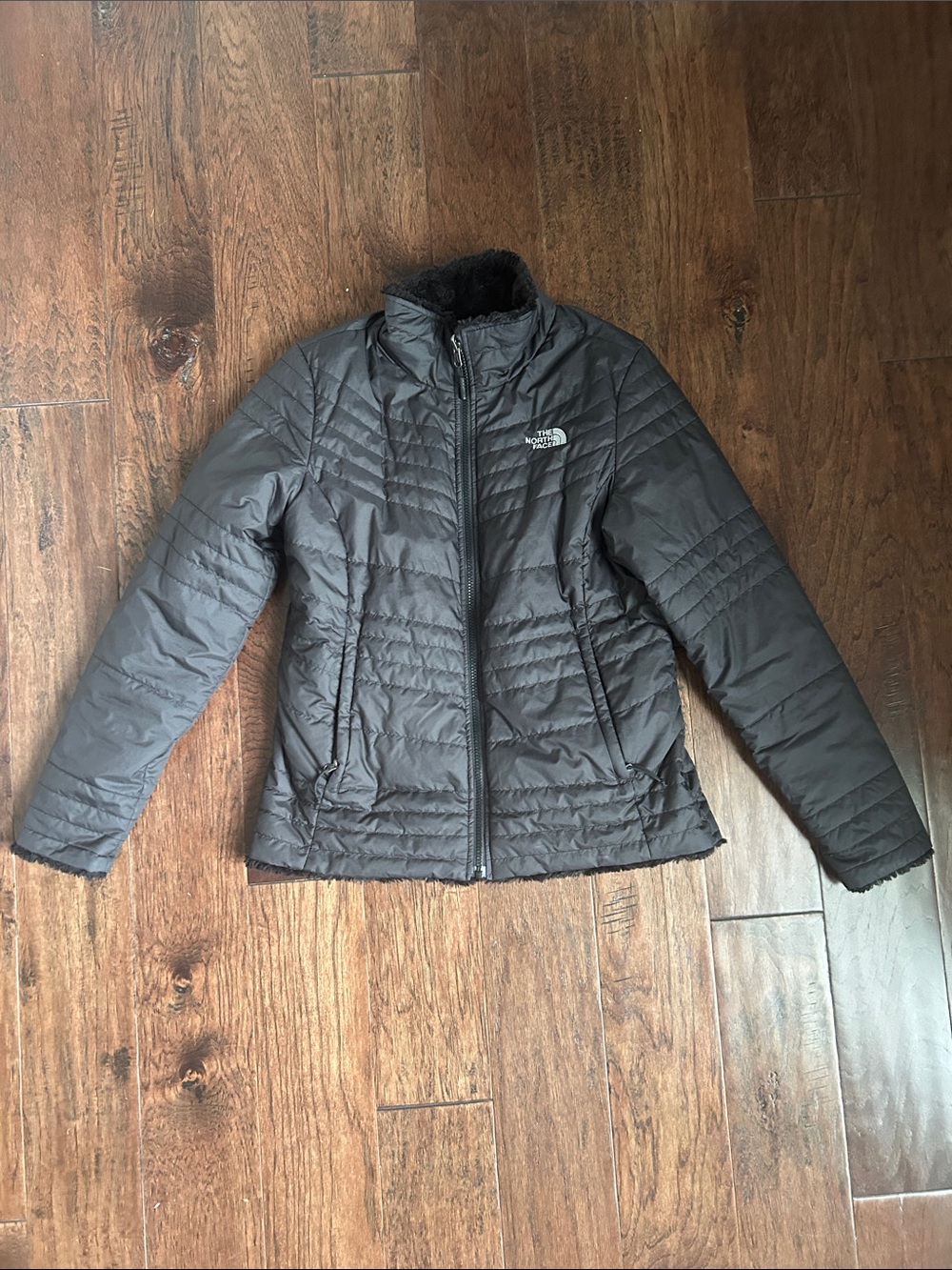 The North Face Women’s small black Quilted Insulated reversible Puffer Jacket